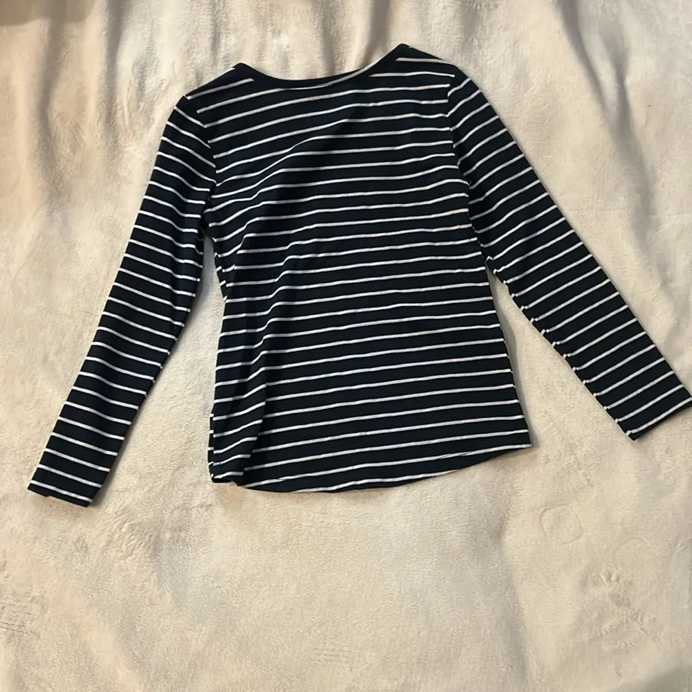 The Children’s Place long sleeve tee